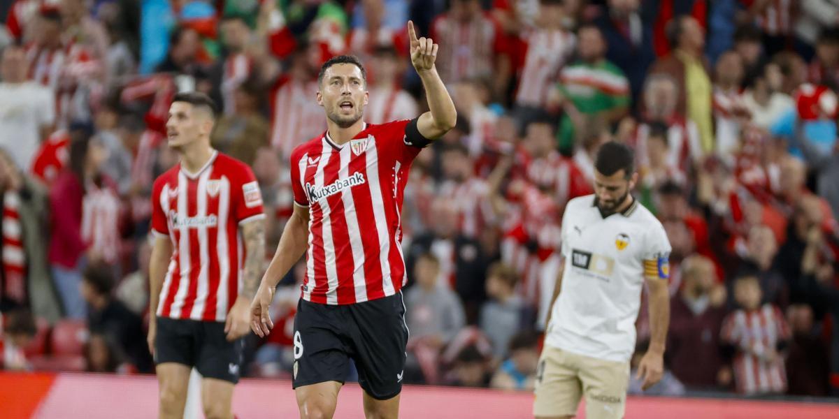 Los Jugadores Defensivos Del Athletic Club Han Anotado Dos Goles