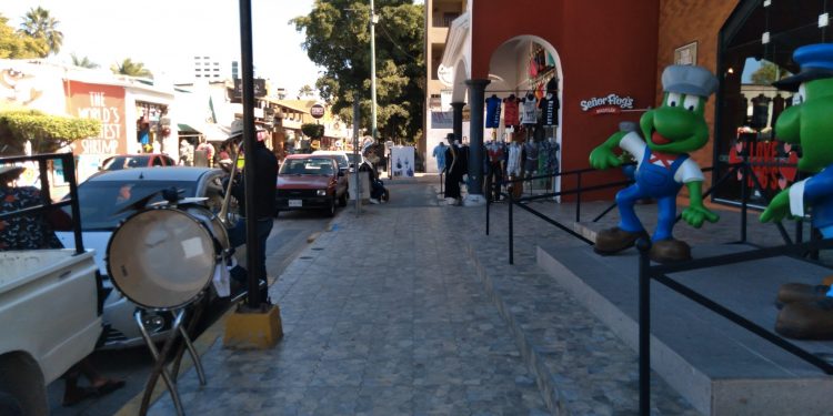 Azotan pandemia y tormenta invernal al turismo; baja la afluencia en Mazatlán – Ríodoce