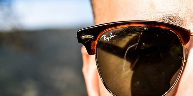 Chollos y mejores ofertas de hoy en Amazon: estas gafas de sol Ray-Ban Clubmaster con un 35% de descuento, un porttil Asus por menos de 270 euros, un ratn inalmbrico a mitad de precio...