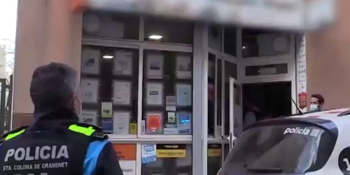 Detienen a 3 personas de agencias de viajes en Barcelona por ofrecer a los clientes pruebas de PCR falsificadas