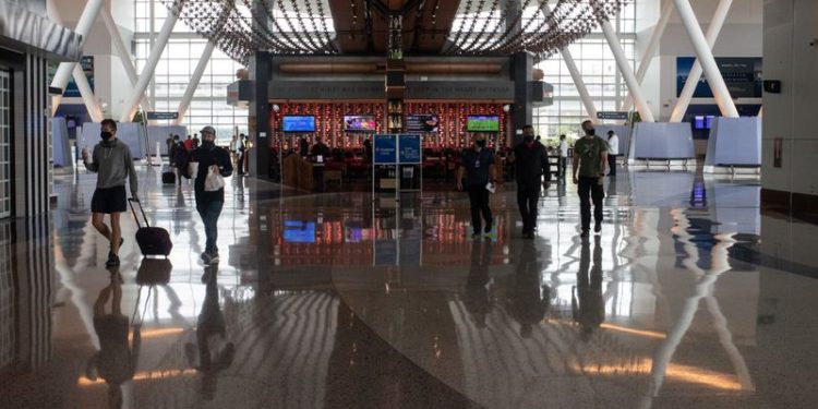 EEUU busca cubrir 6.000 puestos de control aeroportuario de cara al verano