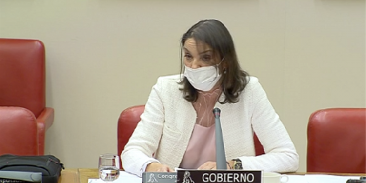 Turistas del Imserso en Benidorm en una imagen de archivo. - DAVID REVENGA