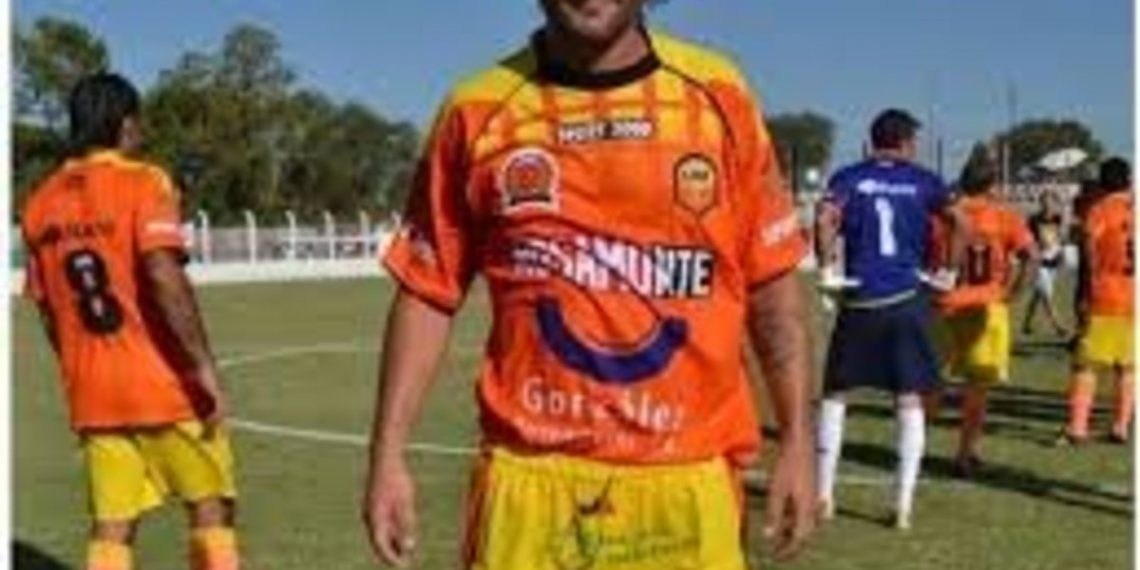 El futbolista que despidieron por fumar marihuana