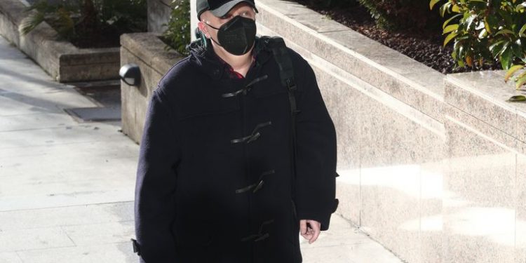 Paco Sanz a su llegada a la tercera sesión del juicio el 10 de febrero.