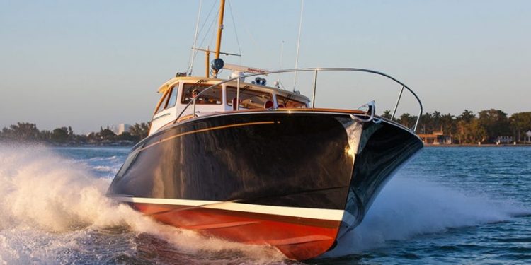 El yate original de Billy Joel se ha transformado en un crucero de alta mar