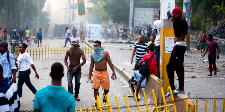 Embajada de EE.UU. en Haití restringe viajes de su personal al país caribeño por disturbios