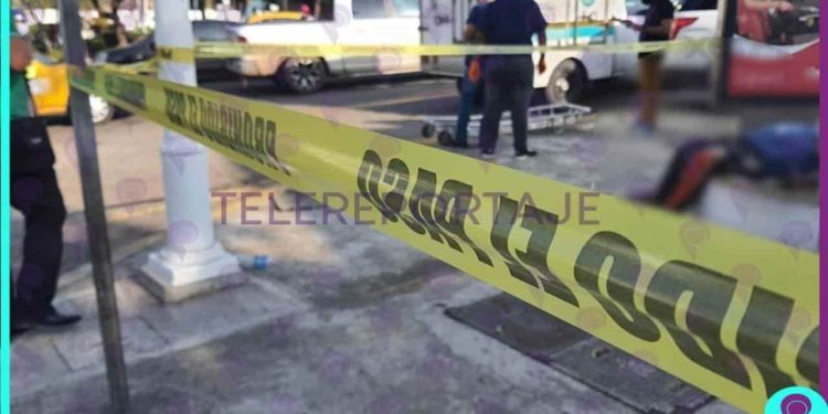 Encuentran muerto a indigente frente al parque "los guacamayos"... en Villahermosa