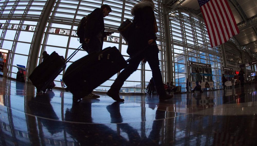 Estados Unidos aumentará personal de seguridad en aeropuertos