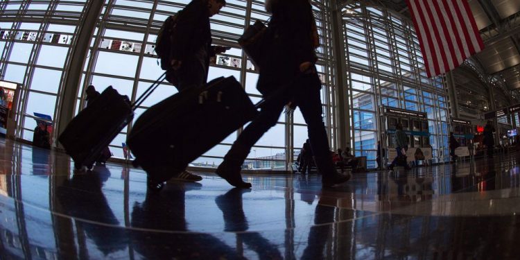 Estados Unidos aumentará personal de seguridad en aeropuertos