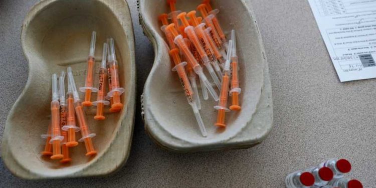 Ghana, el primer país del mundo en recibir vacunas contra COVID-19 por COVAX