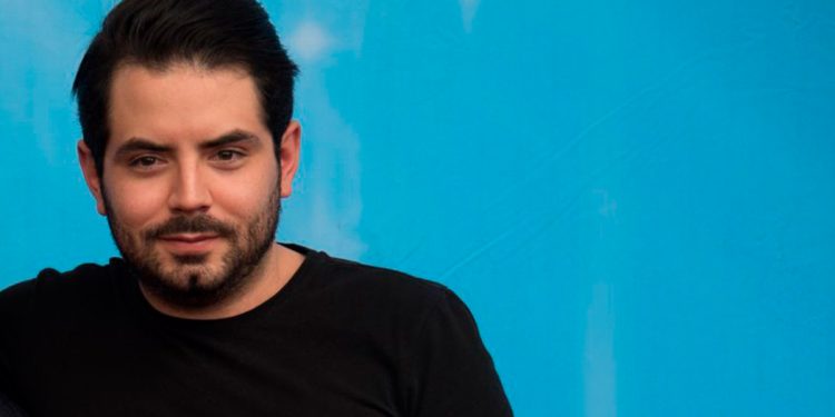 José Eduardo Derbez reacciona a viaje de sus hermanos Aislinn y Vadhir