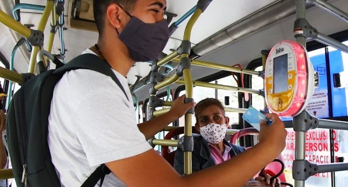 Más de 401.000 viajes en primera jornada de uso obligatorio del billetaje electrónico