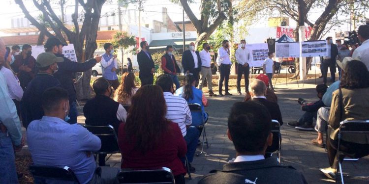 Rehabilitan calles del primer cuadro zapopano