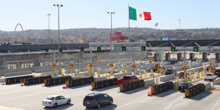 Restricciones a viajes no esenciales en la frontera de México y EEUU se mantendrán hasta el 21 de marzo – Alcanzando el Conocimiento