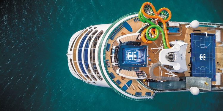 Royal Caribbean Group examina flujos del aire en sus buques