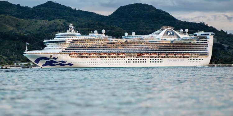 Terminal de cruceros se vuelve centro de vacunación