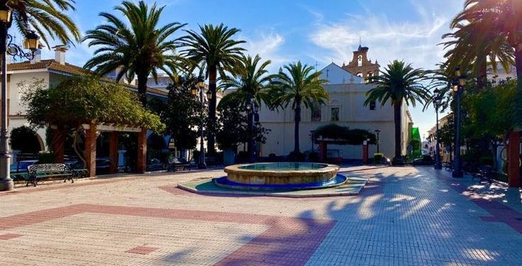 Archivo - Plaza de Espa&ntilde;a de Lepe.