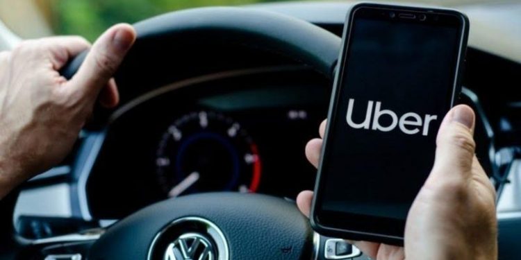 Uber hará descuentos en viajes a centros de vacunación anticovid