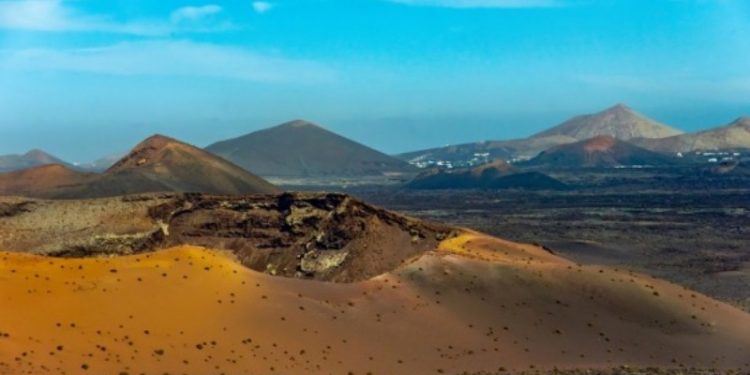 Vivir la experiencia 'Marte' recorriendo Timanfaya