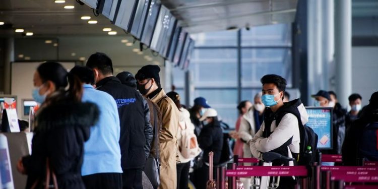 Un experto insta a abrir los viajes entre China y EEUU si se logra la inmunidad colectiva