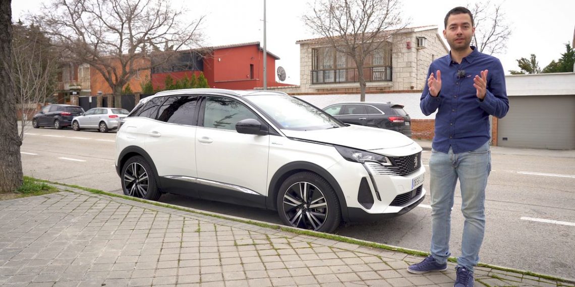 Prueba Peugeot 3008 Hybrid4: Rápido, atractivo y ecológico