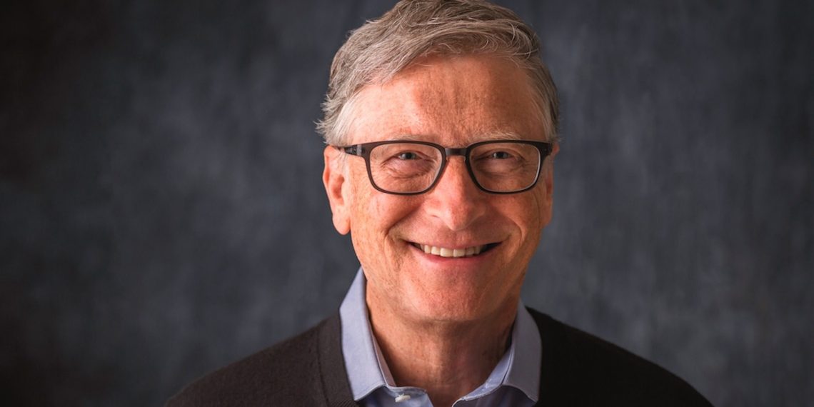 Bill Gates prevé que los viajes puedan retomarse hasta 2022