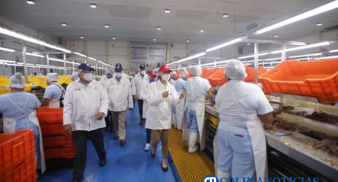 Canirac Manzanillo comparte su visión turística con Mely