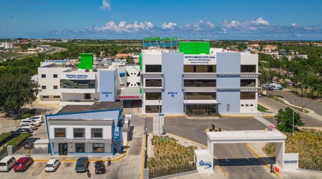 Centro Médico Punta Cana conmemora XVII aniversario