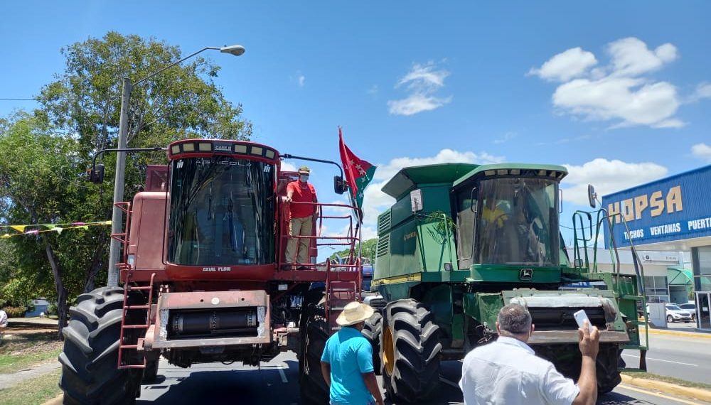 Cierre de cinco horas y caravana de arroceros, un día antes de la visita de 'Nito' a Chiriquí