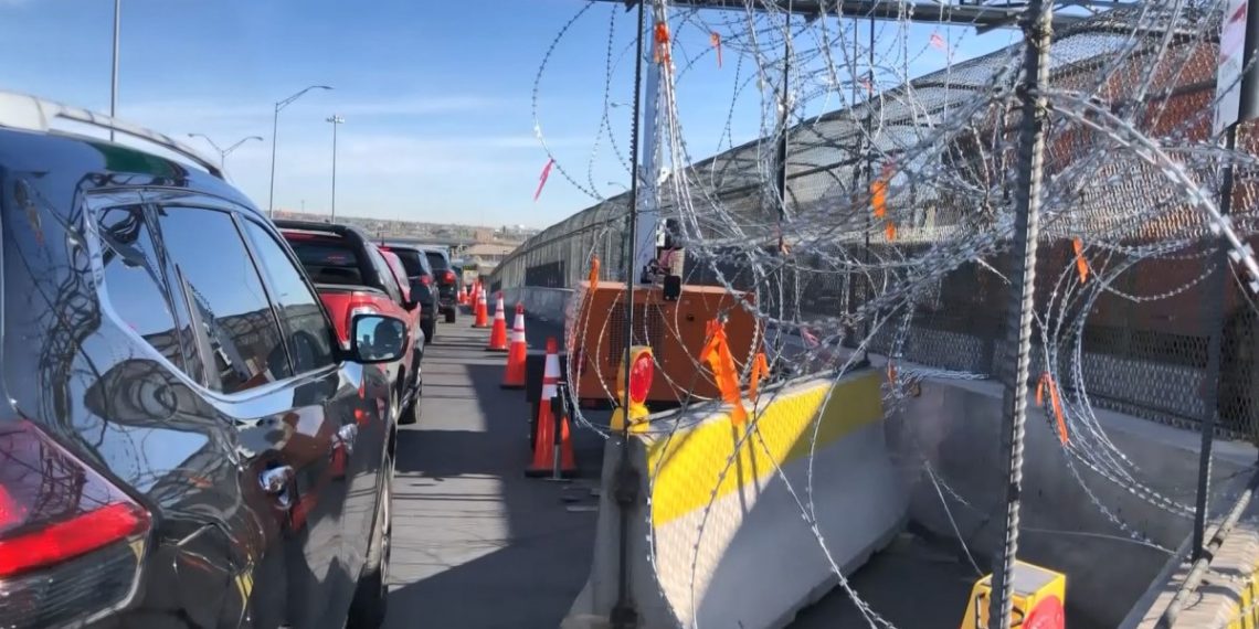 Continuarán restricciones en puentes internacionales hasta abril – Telemundo San Diego (20)
