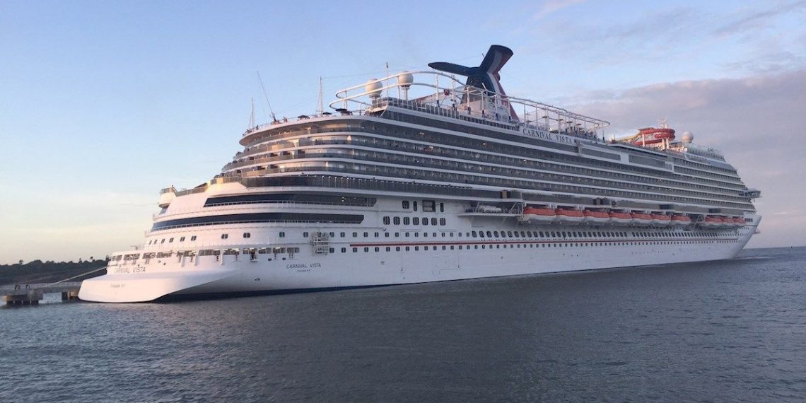 Cruceros de EE.UU. anuncian reinicio de viajes al Caribe tras pandemia