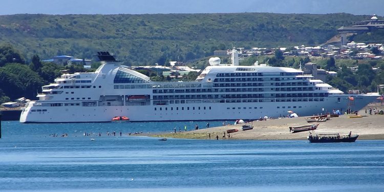 Cruceros no llegarían a Chile durante el 2021