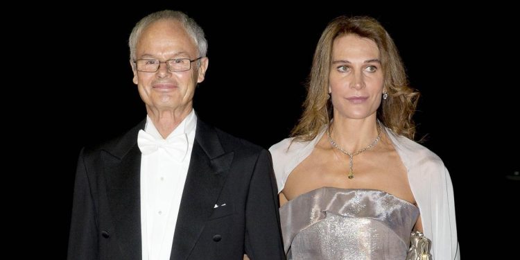 De Orleans dice que pagó los viajes de Juan Carlos para protegerle