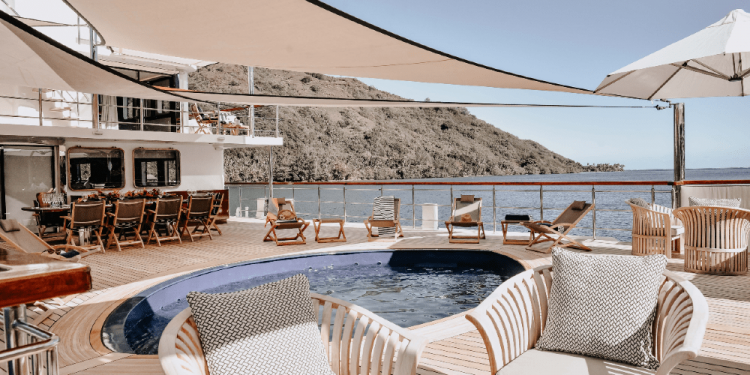 De barco de suministros a superyate para tu alma fitness