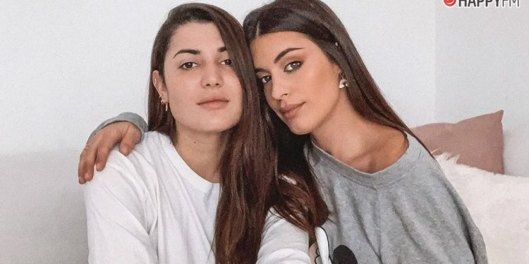 Dulceida publica dos imágenes, desnuda, junto a su mujer Noticias España