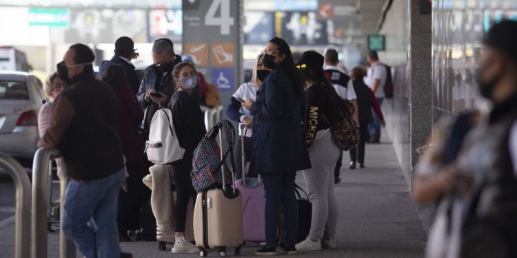 EU pide a sus ciudadanos no viajar a Mxico en Semana Santa para evitar contagios de covid-19