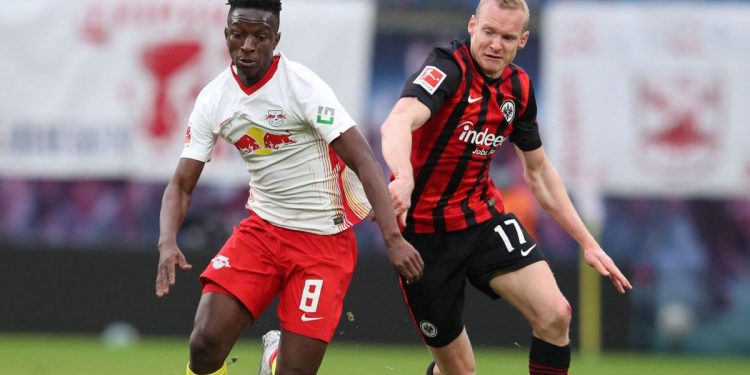 El Leipzig se baja del tren de la Bundesliga