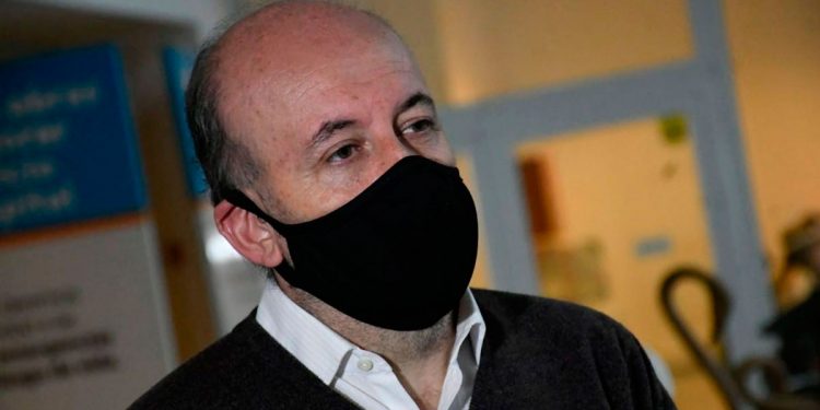 “El alza de contagios está relacionado con viajes de estudio y reuniones sin ventilación” – Diario El Ciudadano y la Región