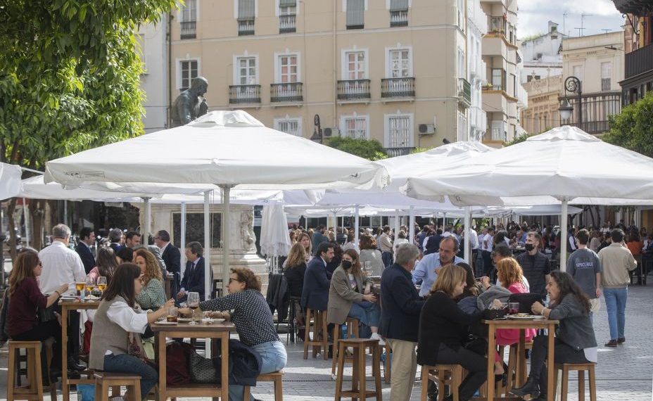 Nuevas medidas Covid en Andalucía: el toque de queda se retrasa a las 23:00 horas