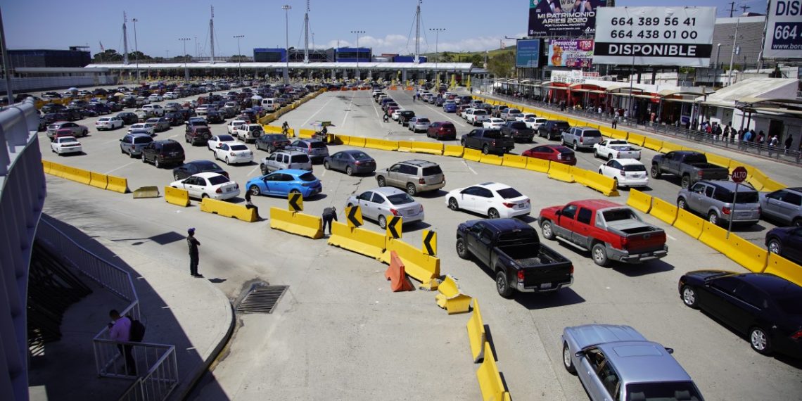 Estados Unidos extiende restricciones a los viajes no esenciales en la frontera hasta el 21 de abril