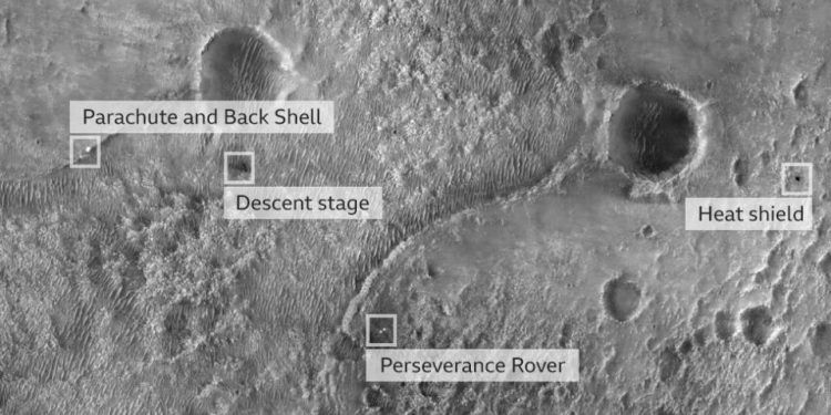 First image taken from the High Resolution Imaging Experiment camera aboard Nasa's Perseverance Rover on the surface of Mars (19 February 2021)