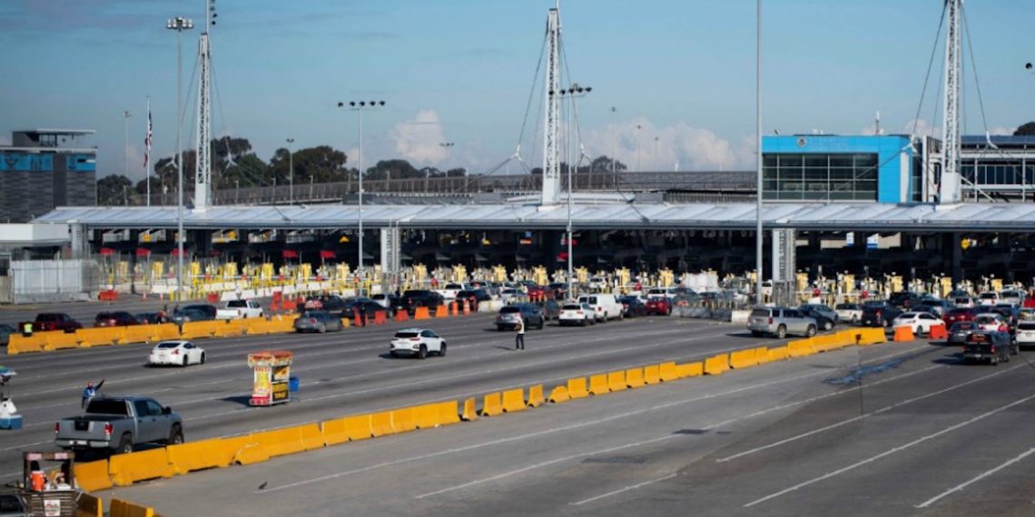 Extiende EU cierre de la frontera a viajes no esenciales hasta el 21 de abril