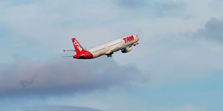 Federación de Agencias de Viajes pide reprogramación de vuelos sin cargo - Economía