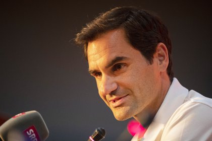 Cape Town (South Africa), 05/02/2020.- Roger Federer of Switzerland speaks during a press conference after arriving at Cape Town International Airport, South Africa, 05 February 2020. Roger Federer will play Rafael Nadal in the Match in Africa Cape Town charity event at Cape Town Stadium on 07 February 2020. The Match in Africa is for the benefit of the Roger Federer foundation. (Tenis, Sudáfrica, Suiza) EFE/EPA/NIC BOTHMA