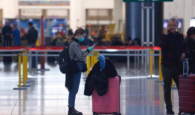 Covid-19: Sanidad amplía la cuarentena a pasajeros de Colombia y Perú