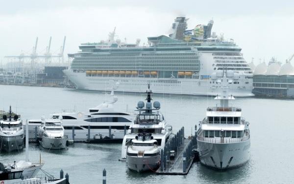 Florida pide al Gobierno de Biden que permita reanudar viajes de cruceros