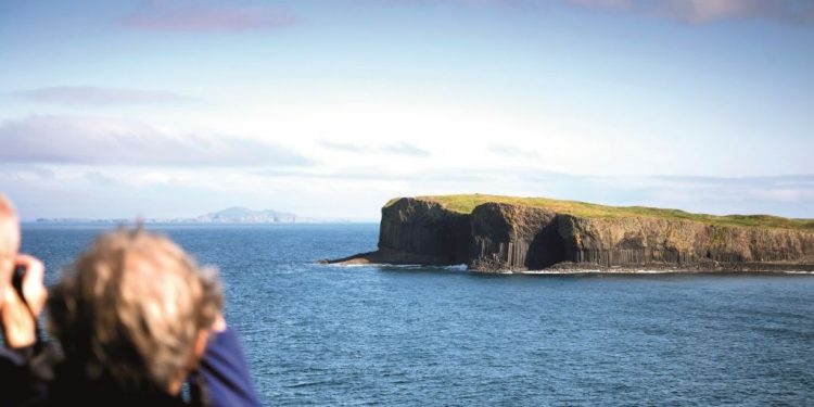 Fred. Olsen presenta sus cruceros panorámicos por las islas británicas para el mes de julio