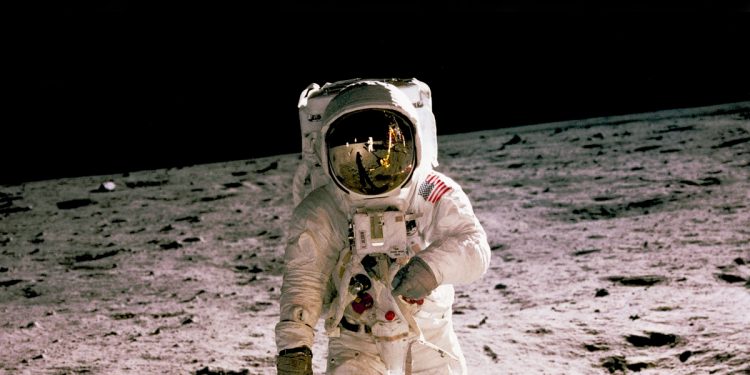 Gánate un viaje a la Luna en el sorteo de este millonario japonés