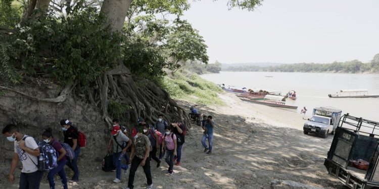 Guatemala en ‘estado de prevención’ ante formación de nueva caravana - En Español
