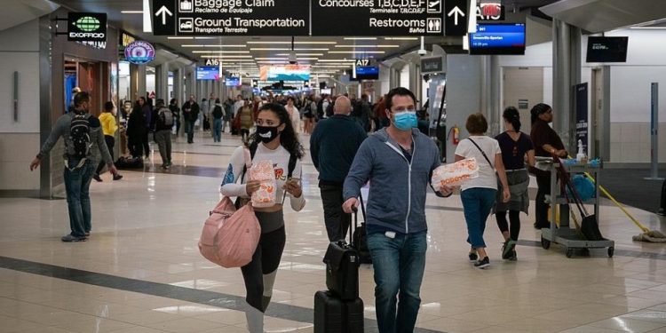 Infectólogos piden evitar los viajes al exterior - Política